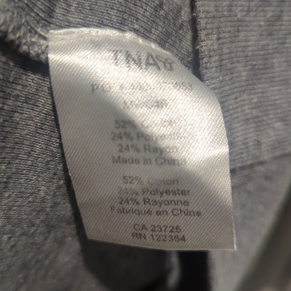 TNA Heather Gray Long Sleeve V-Neck Top - Size M Great Condition - Picture 4 of 4
